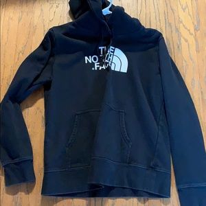Size large, a black sweatshirt from the north face